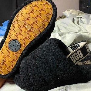 New Ugg’s Size 8 Women.